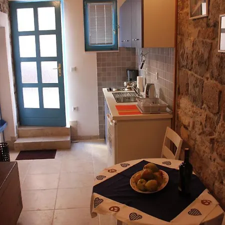 Apartament Lira - *